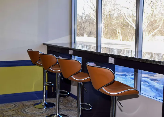 Baymont By Wyndham - Chicago - - O'hare Hotel