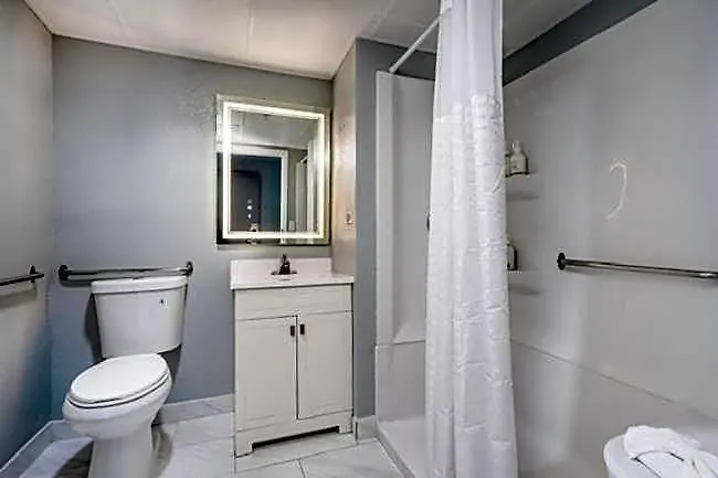 Hotel Baymont By Wyndham - Chicago - - O'hare