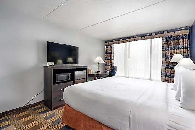 Baymont By Wyndham - Chicago - - O'hare 2*