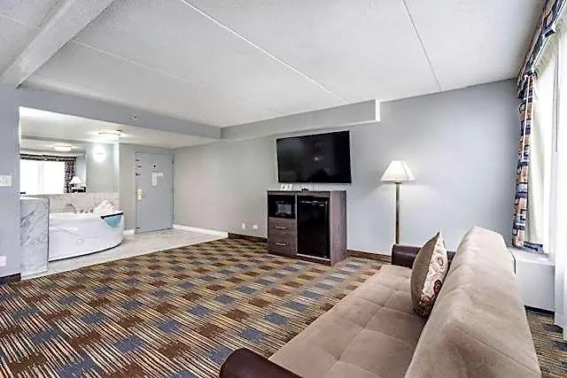 Hotel Baymont By Wyndham - Chicago - - O'hare