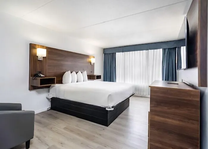 Baymont By Wyndham - Chicago - - O'hare Addison