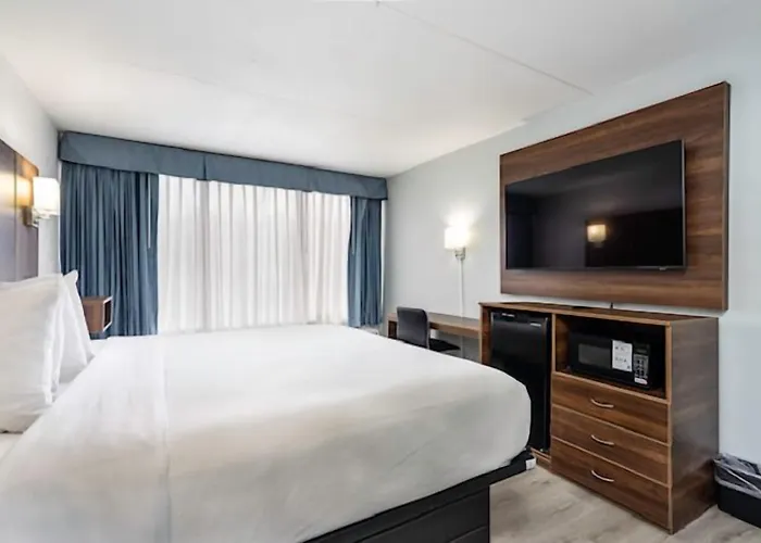 Baymont By Wyndham - Chicago - - O'hare 2* Addison