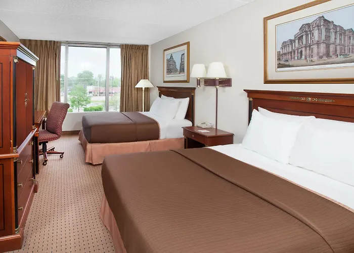 Hotel Baymont By Wyndham - Chicago - - O'hare