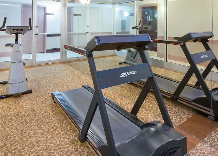 Baymont By Wyndham - Chicago - - O'hare Addison