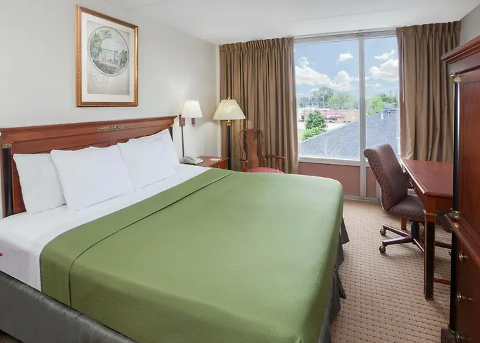 Baymont By Wyndham - Chicago - - O'hare Hotel